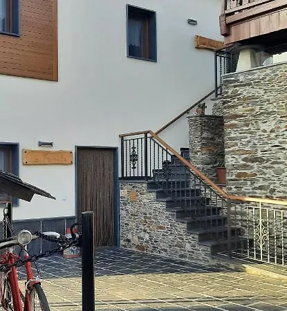 El Rato Rurales Apartment *